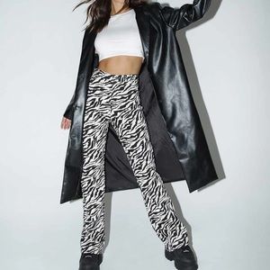 Zoven Trouser in 90's Zebra Black and White.